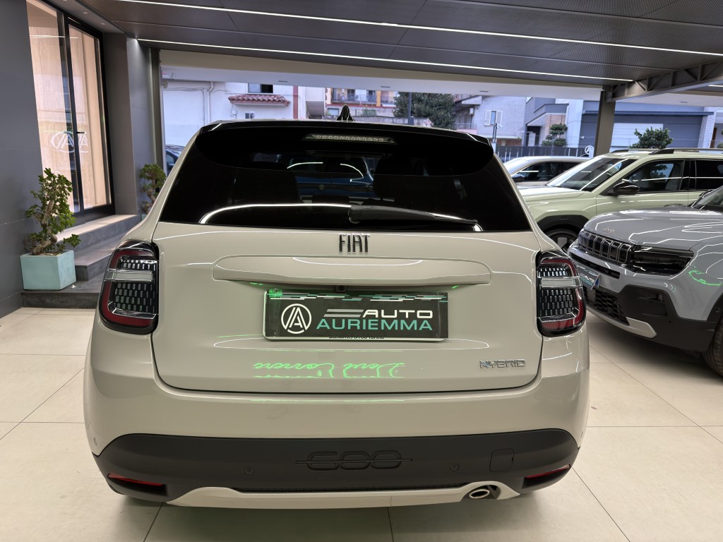 FIAT 600 120O HYBRID 110 CV LA PRIMA